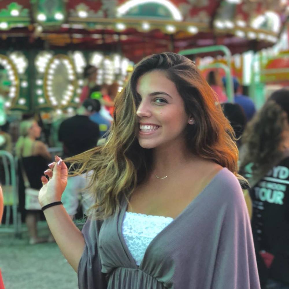 Meet your Posher, Olivia